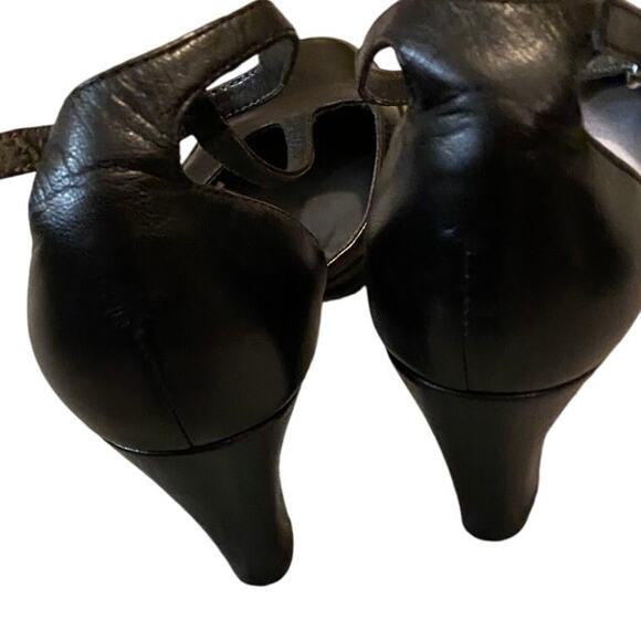 Aerosols Size 5 Black Heels 2 1/inches Sole and Heel Very Pristine - Picture 4 of 6